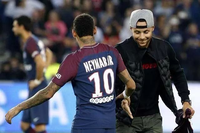 比单场爆发 比单场爆发